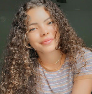 Meet your Posher, Linaysha